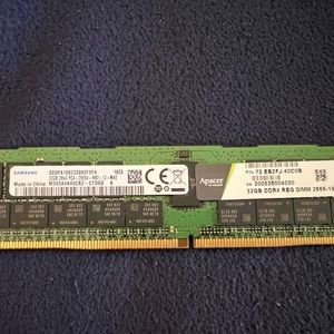 Memory DDR4